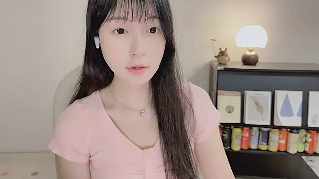 แชท XXX สดของ Onechestnut