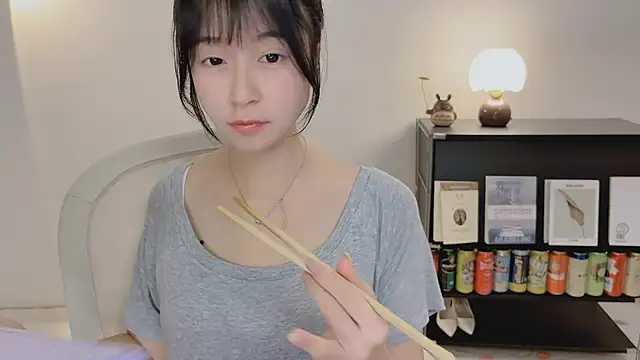 Onechestnut Chat XXX live
