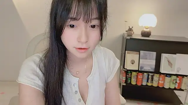 Onechestnut's Live XXX Chat