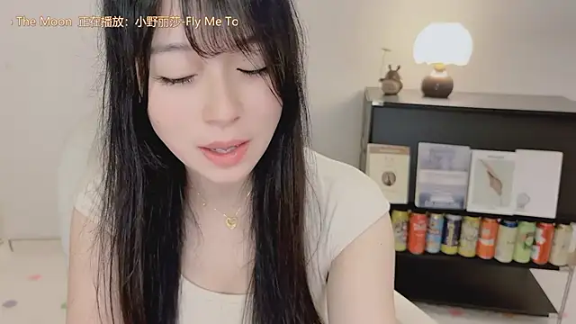 แชท XXX สดของ Onechestnut