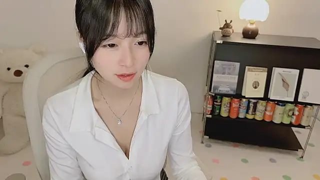Onechestnutn Live XXX chat
