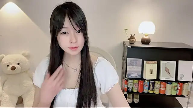 Onechestnut's Live XXX Chat