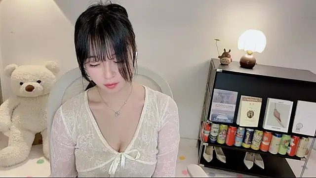 Onechestnut's Live XXX Chat