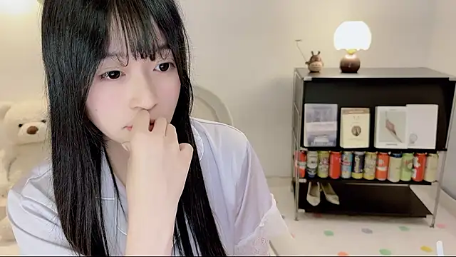 Onechestnut's Live XXX Chat