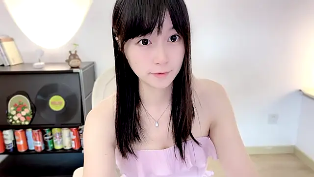 Onechestnut's Live XXX Chat