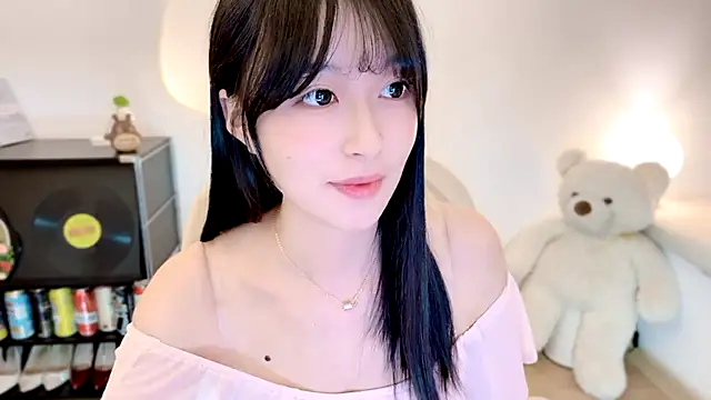 Onechestnut's Live XXX Chat
