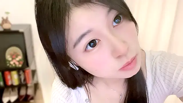 Chat XXX en directo de Onechestnut