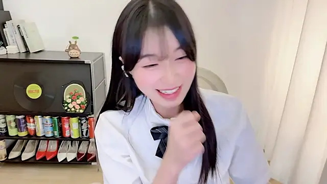 Chat XXX en directo de Onechestnut