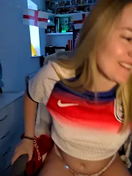 British_BellaXx Adlı Modelin Web Kamerası Şovu