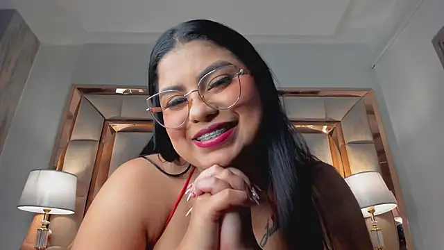 Chat +18 de ValentinaBreats ao vivo