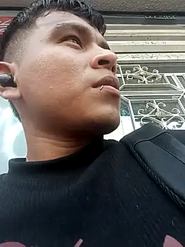 Oscariin96 Webcam Show