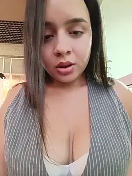 Онлайн чат XXX Julieth_hot-69