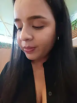 Julieth_hot-69 웹캠 쇼
