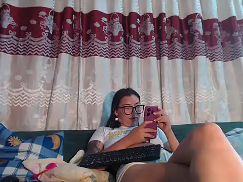 kendraof Webcam show