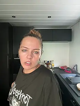 Show modela MaryPeach666 na web-kameri
