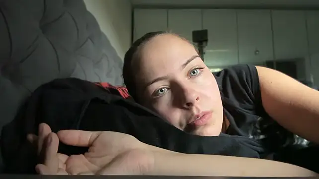 MaryPeach666 Adlı Modelin Web Kamerası Şovu
