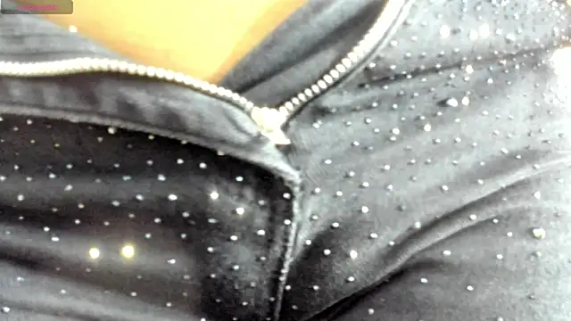 Mindy_19 Adlı Modelin Canlı XXX Sohbeti