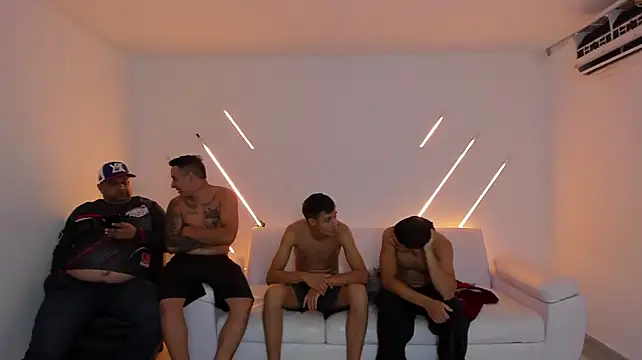 brutal_sex_room2k's Webcam Show