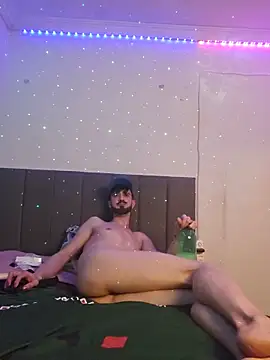 FemboyVinny Webcam Show