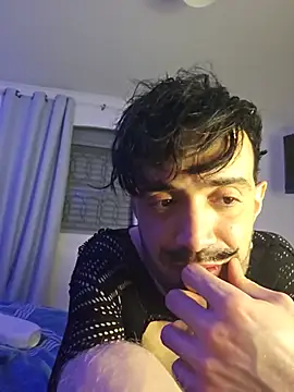 FemboyVinny webkamerás műsora