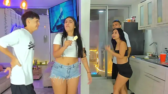 stangirls_ Adlı Modelin Web Kamerası Şovu