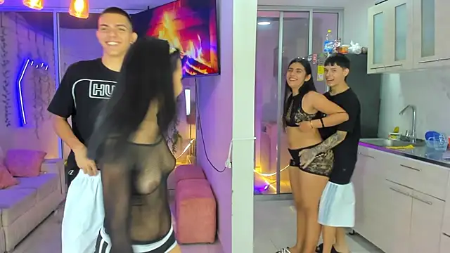 Show modela stangirls_ na web-kameri