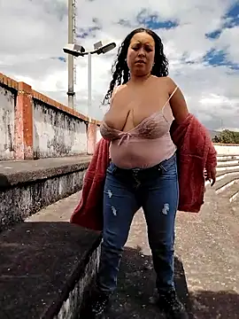 You-sexy-starr's Webcam Show