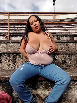 You-sexy-starr: διαδικτυακό σόου στην κάμερα