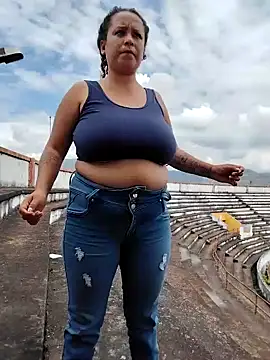 You-sexy-starr Webcam show