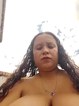 Pokazy przed kamerką – You-sexy-starr