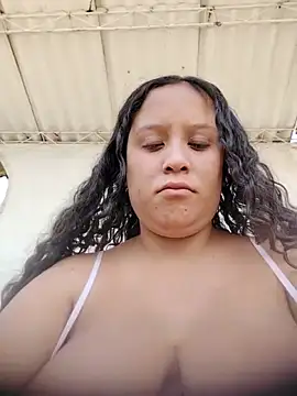 You-sexy-starr: διαδικτυακό σόου στην κάμερα