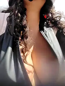 You-sexy-starr's Webcam Show