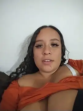 Chat XXX en directo de You-sexy-starr