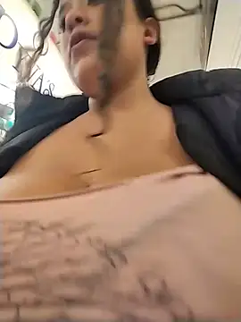 You-sexy-starr's Webcam Show