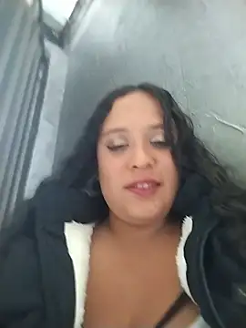You-sexy-starr Show in webcam