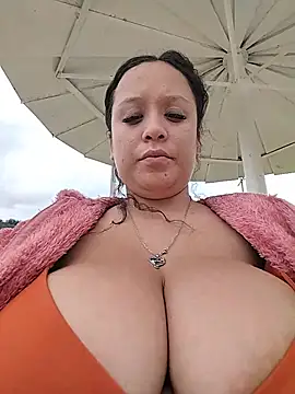 Show modela You-sexy-starr na web-kameri