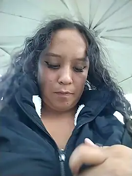 Chat XXX en directo de You-sexy-starr