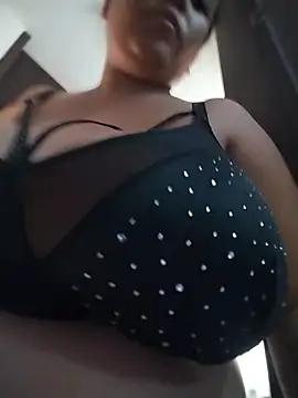 Chat XXX en directo de You-sexy-starr