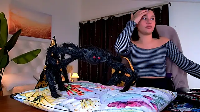 KimClarks_ – webcam-show