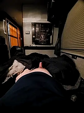 TheSexyCaveman webkamerás műsora