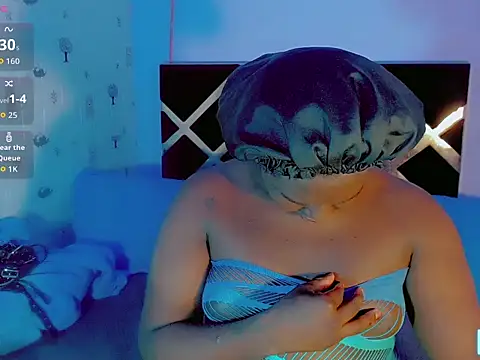 TheperfectblackTS' Webcam Show