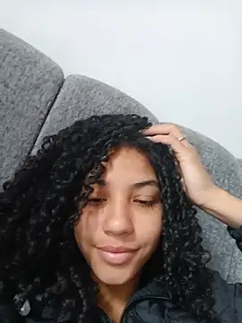 CurlyBitch Adlı Modelin Web Kamerası Şovu