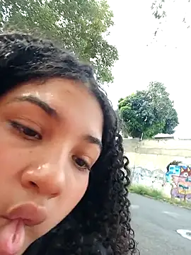 โชว์เว็บแคมของ CurlyBitch