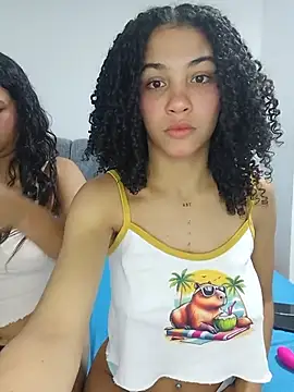 CurlyBitch's Webcam Show