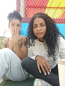CurlyBitch Pertunjukan Webcam