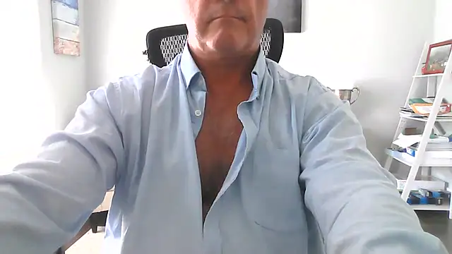 cyclone8888 Show in webcam