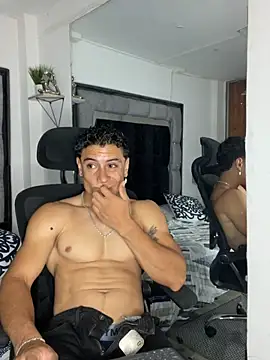 MR_MUSCLEのウェブカメラショー