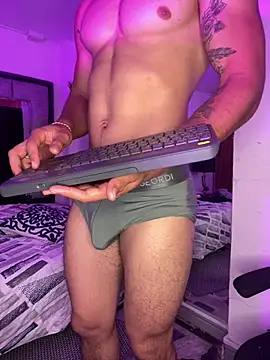 MR_MUSCLEのウェブカメラショー