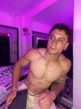 MR_MUSCLEn Webbikameraesitys