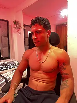 MR_MUSCLE's Webcam Show